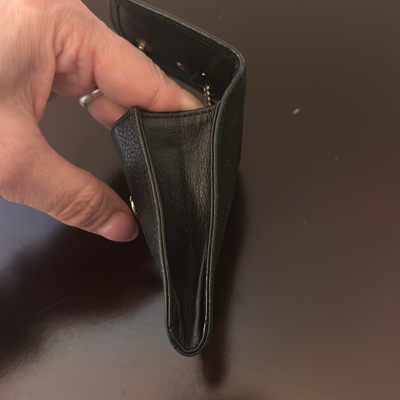 Chanel caviar leather key chain card holder GUC!! - Picture 4 of 8